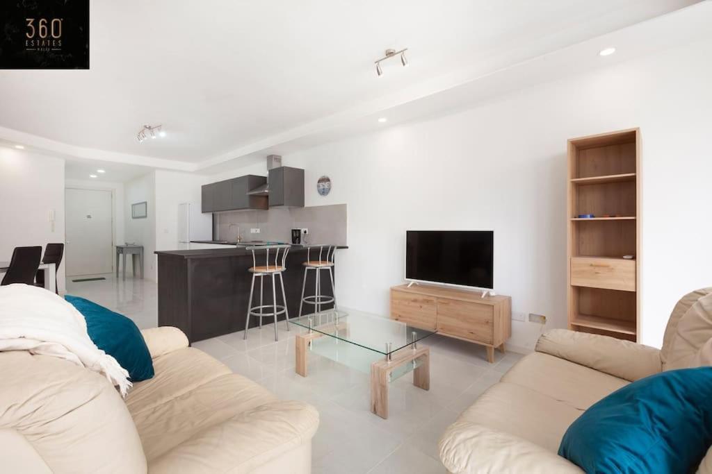 Spacious 2br In Qawra - Perfect For Families By 360 Estates * San Pawl il-Baħar