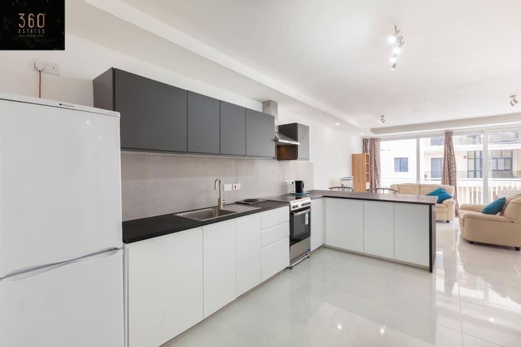 Spacious 2br In Qawra - Perfect For Families By 360 Estates * San Pawl il-Baħar