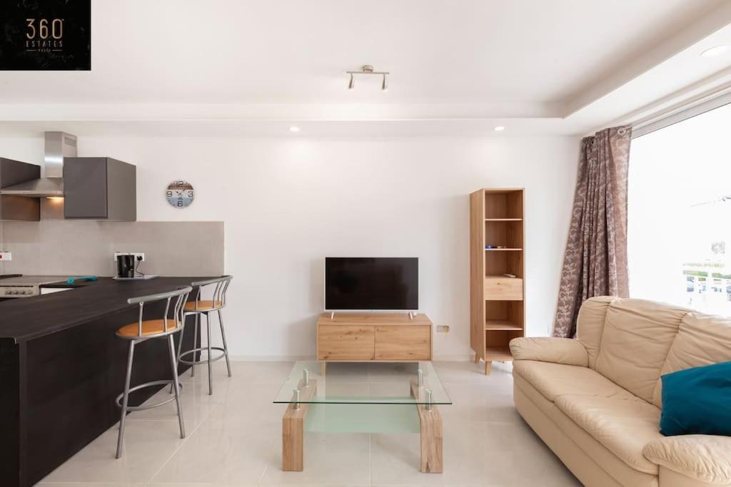 Spacious 2br In Qawra - Perfect For Families By 360 Estates
